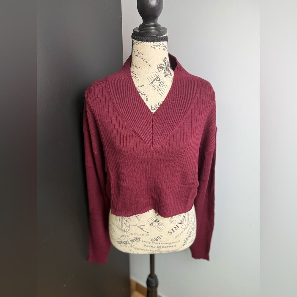Steele cropped knit
sweater NWT Size M